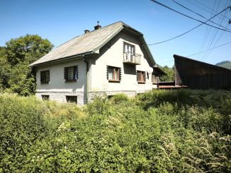 Starší rodinný dom s veľkým pozemkom a gazdovstvom – Nová Bystrica